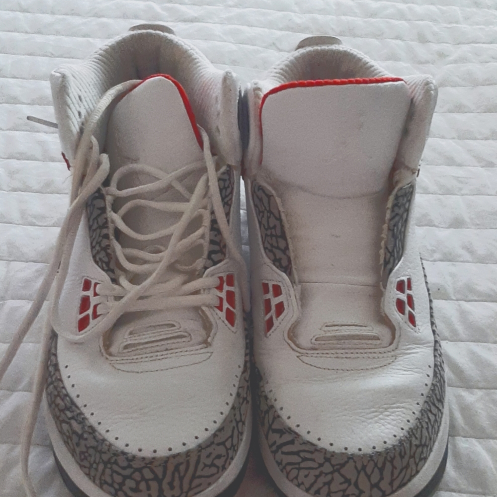 Pair of Jordan 2.5s and very good condition